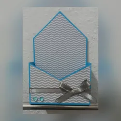 Caja en forma de sobre 