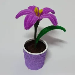 Lirios de limpiapipas