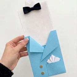 Tarjeta "Elegancia Hecha Traje"