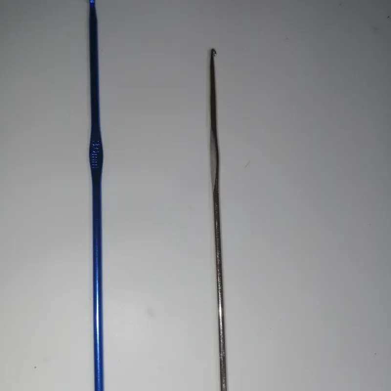 Agujetas  para corchet mano