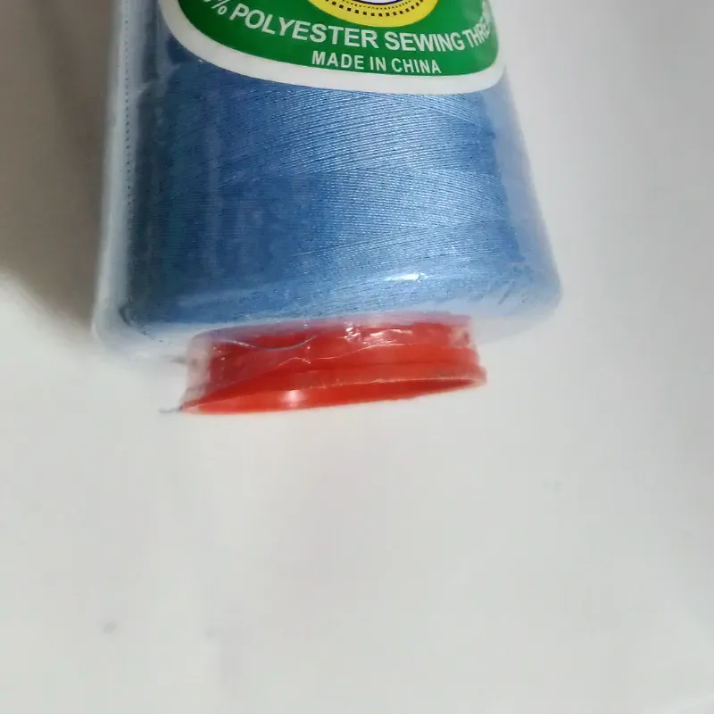 Hilo poliéster 100 💯azul celeste 