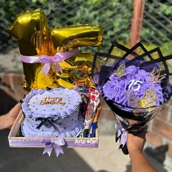 Dulces y rosas 🥰🎂🍫🌹