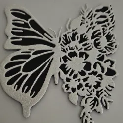 Mariposas de foami troqueladas para decoración de pared.
