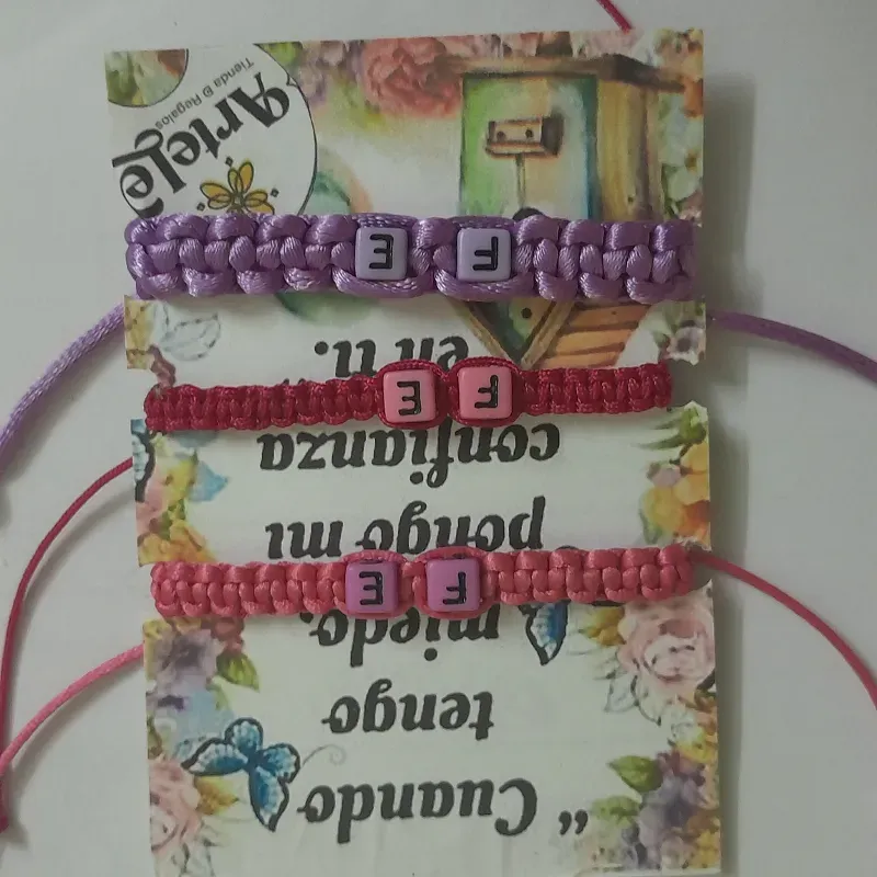 Pulseras de frase tejida 