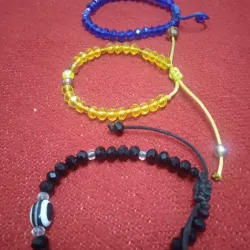 Pulseras de parlas charoski y ojo turco 
