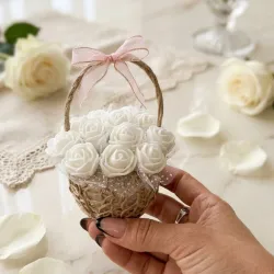 Cestica pequeña con rosas 🌹