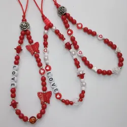 Colgantes para celular  en color rojo ♥️