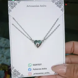 Conjunto de cadenas con corazones imantados