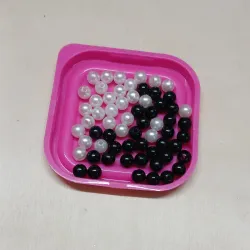 Perlas blancas y negras