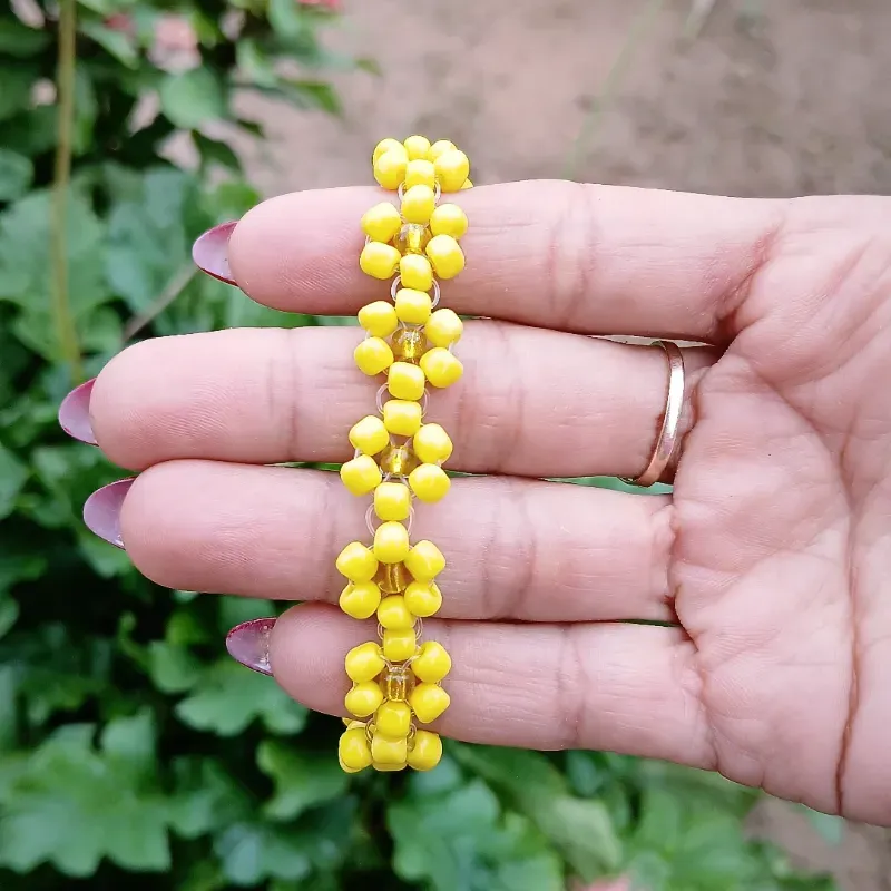 Pulso con diseño de flor 