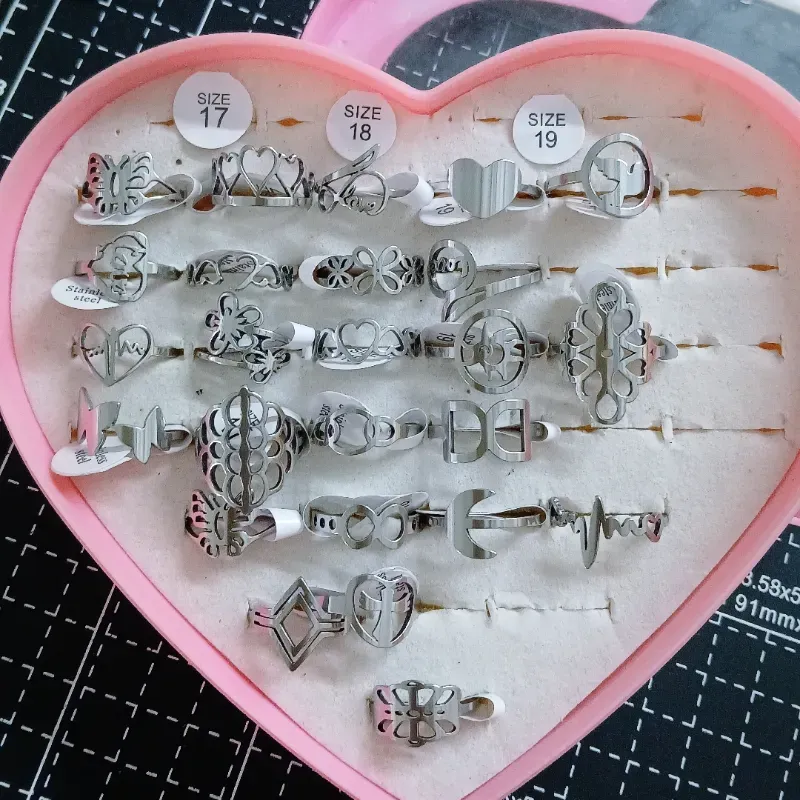 Sortijas de acero blanco