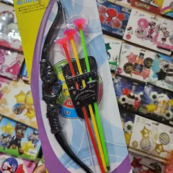 Arco con 3 flechas 1300