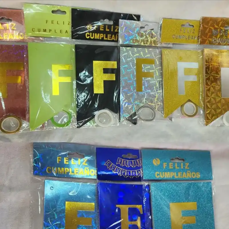 Verde, dorado, plateado, negro