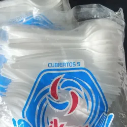 Tenedores desechables 12cm