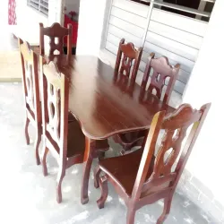 Juego de comedor de madera 