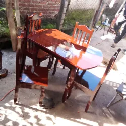 Juego de comedor de madera 