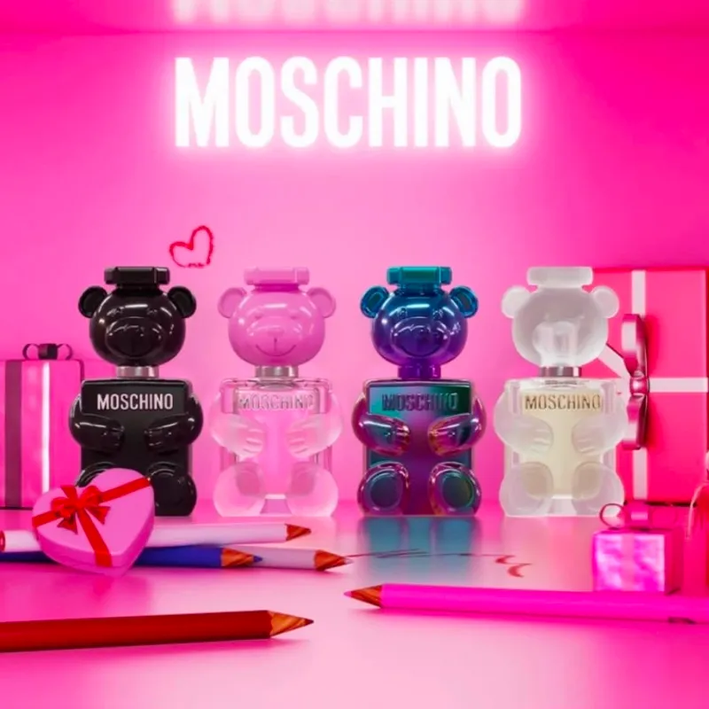 Set Moshino