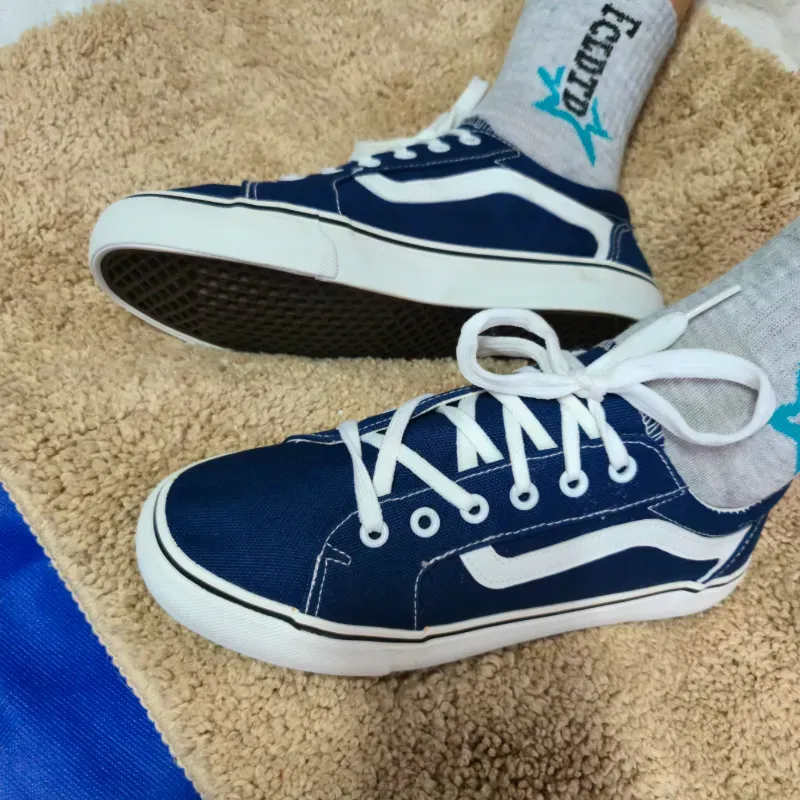 Vans azules