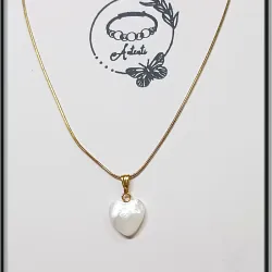 Cadena de acero con corazon nacarado