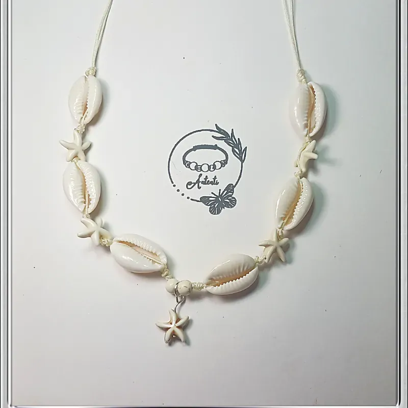 Collar de estrellas y caracoles 