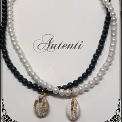 Collares de perlas con dije de caracol