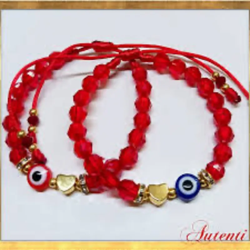 Pareja de Sharosky con ojos turcos y corazon 