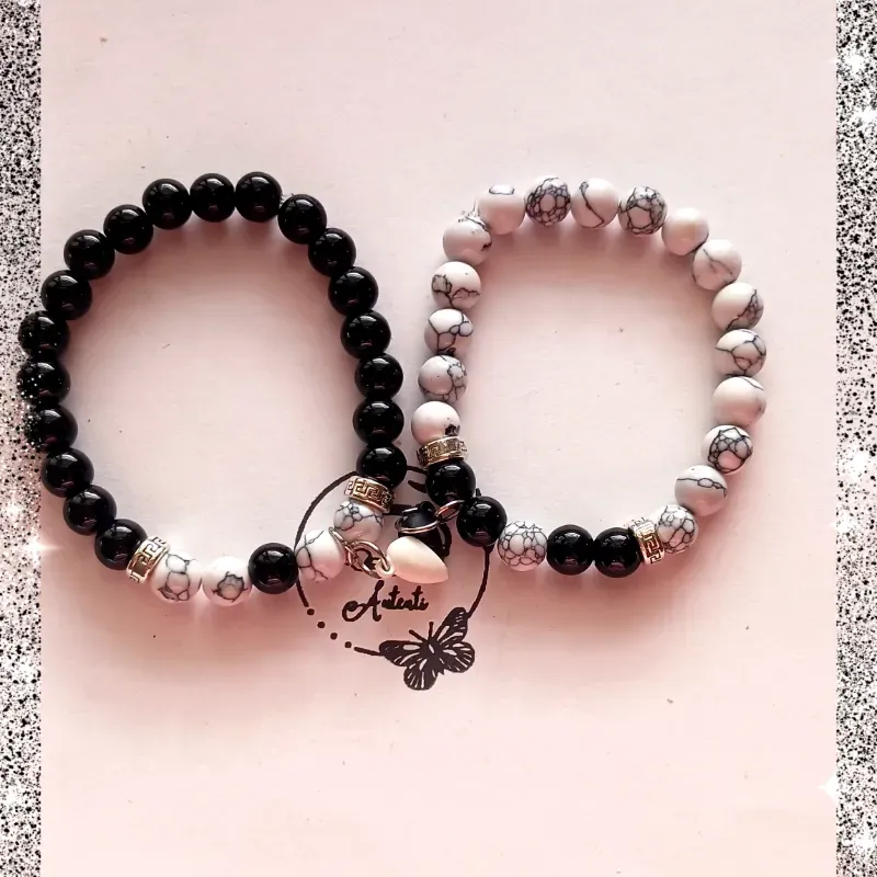 Pulsos de parejas con piedras semipreciosas 
