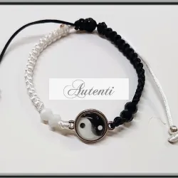 Yin yang tejido con swaroskys 