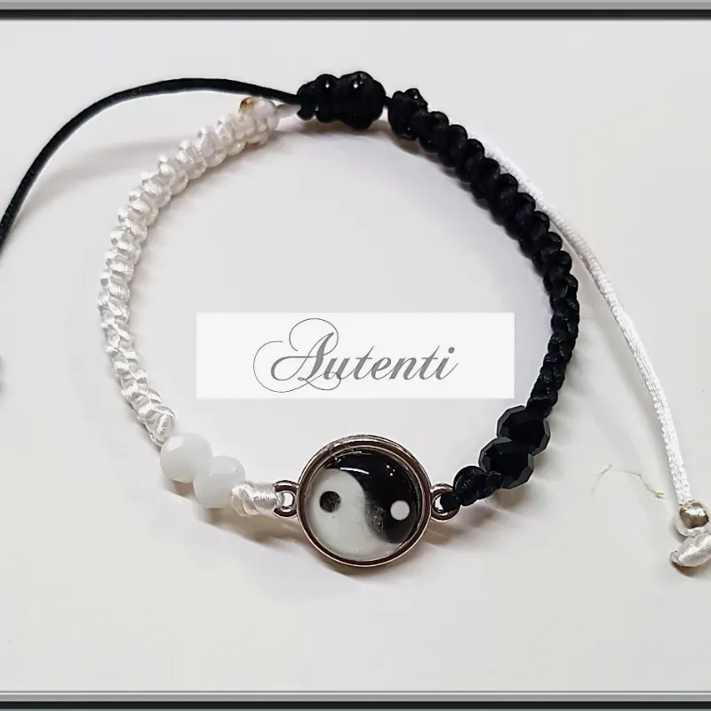 Yin yang tejido con swaroskys 