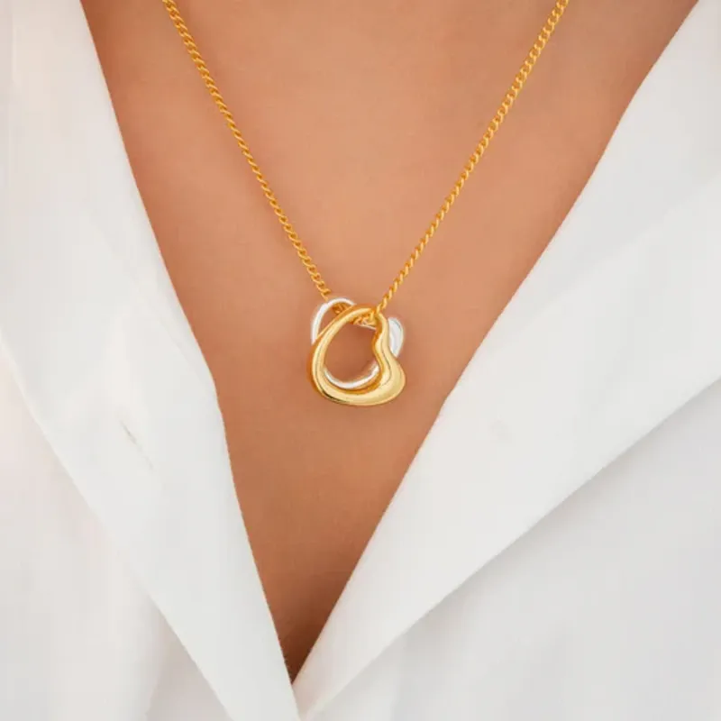Collar Corazón Amorfo