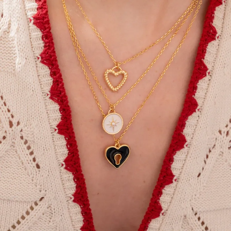 Collar Corazón Cerrojo Negro + Aretes