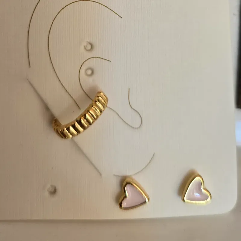 Set X2 Aretes Corazón Textura