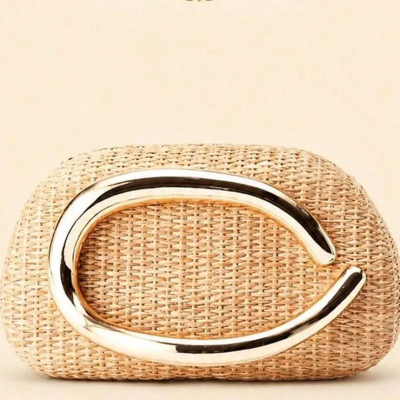 Cartera de saco con dorado elegante