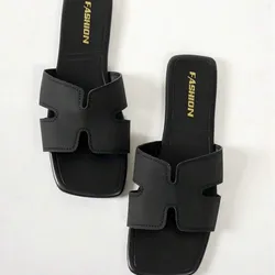 Chancletas color negro