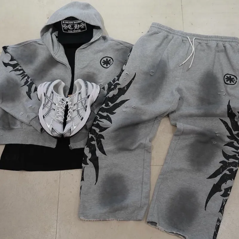 Conjunto de enguantada y pantalón deportivo