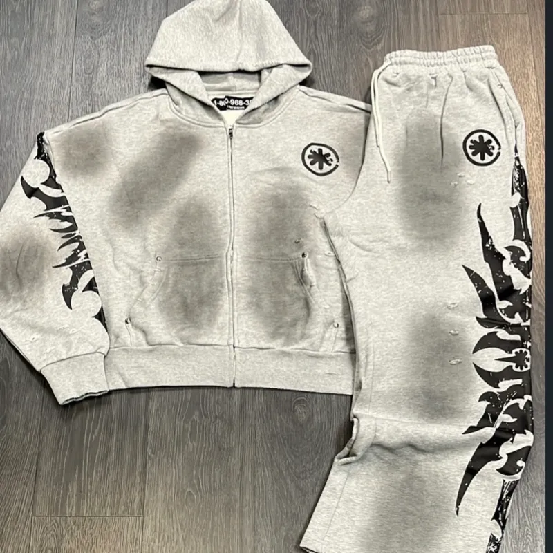 Conjunto de enguantada y pantalón deportivo
