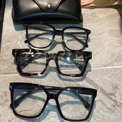 Gafas transparentes