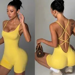 Mono enterizo corto amarillo
