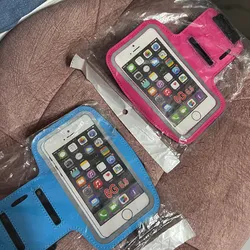 Porta teléfono para el brazo
