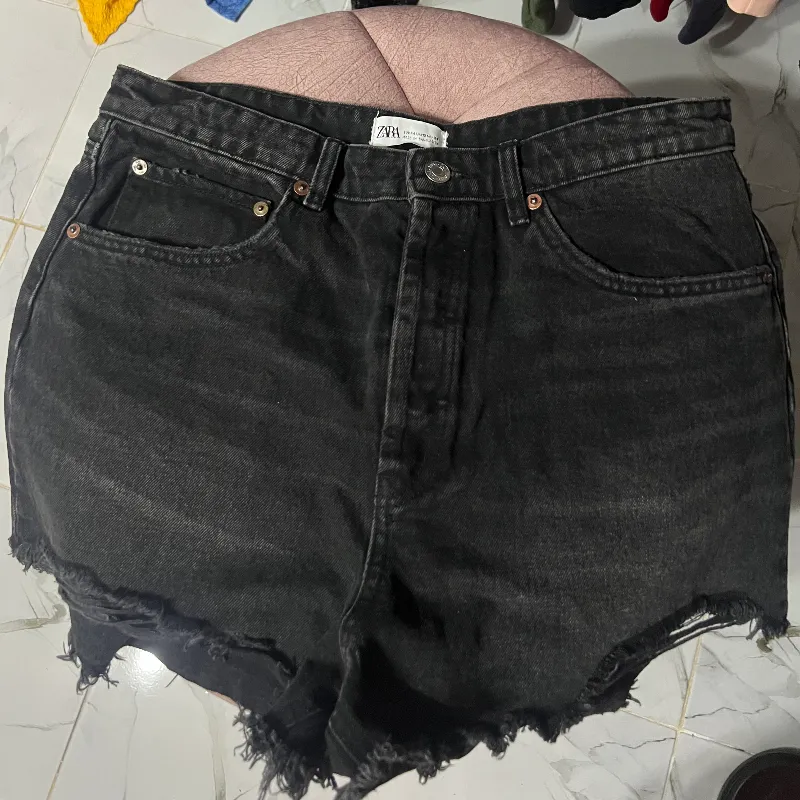 Short Zara talla L