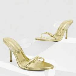 Tacones dorados con silicona #39