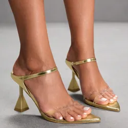 Tacones dorados con silicona #39