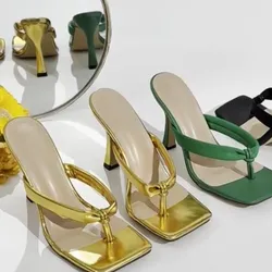 Tacones metedeos dorados #39/40