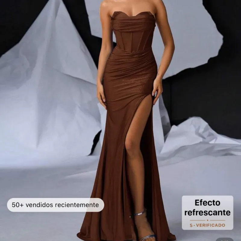 Vestido largo elegante carmelita para evento especial
