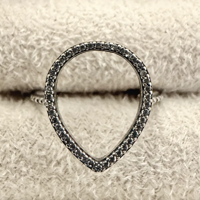 Anillo silueta de Gota