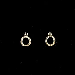 Aretes de corona