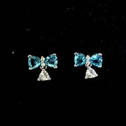 Aretes de lazo azul