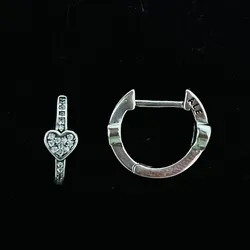 Argollas pequeñas  con corazón