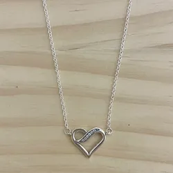 Cadena de corazón con brillo