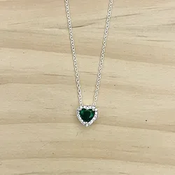 Cadena de corazón de brillo verde